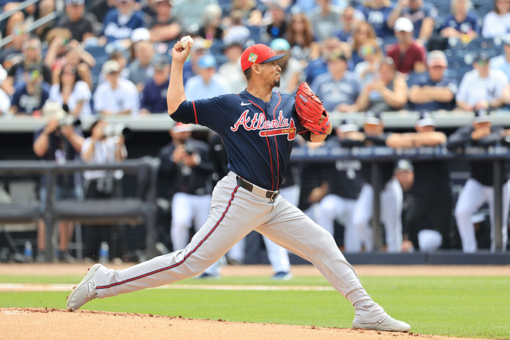 Braves Re-Sign Carrasco and Handley on Minor League Deals
