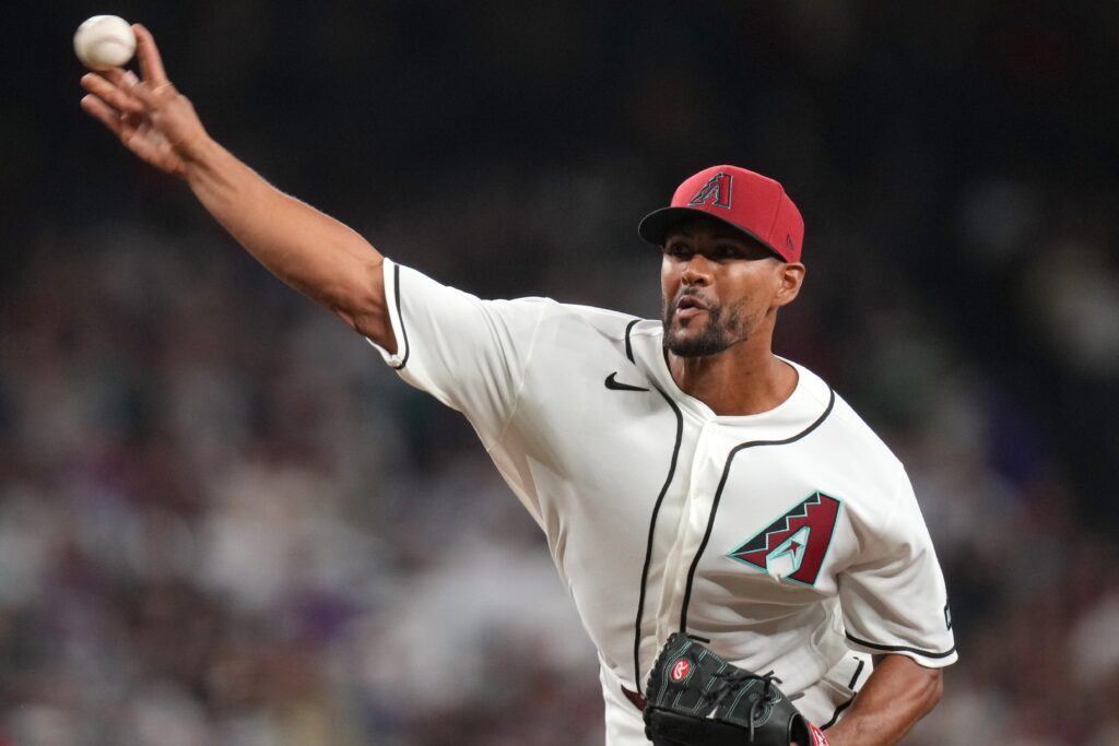 Diamondbacks Re-Sign Joe Ross to Minor League Deal, Sends Him to Reno