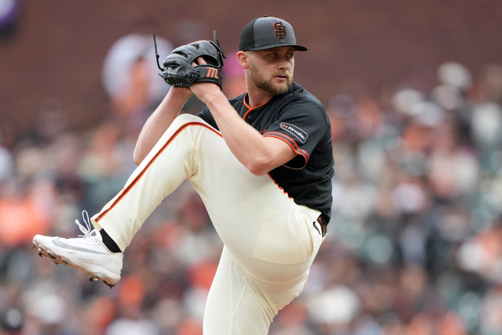 Giants Place Winn on IL, Call Up Beck as Bullpen Adjusts