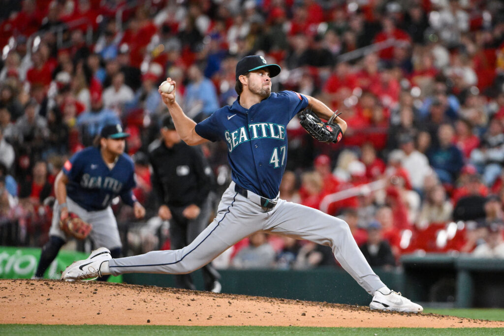 Mariners Place Matt Brash on IL with Lat Strain, Recall Domingo González