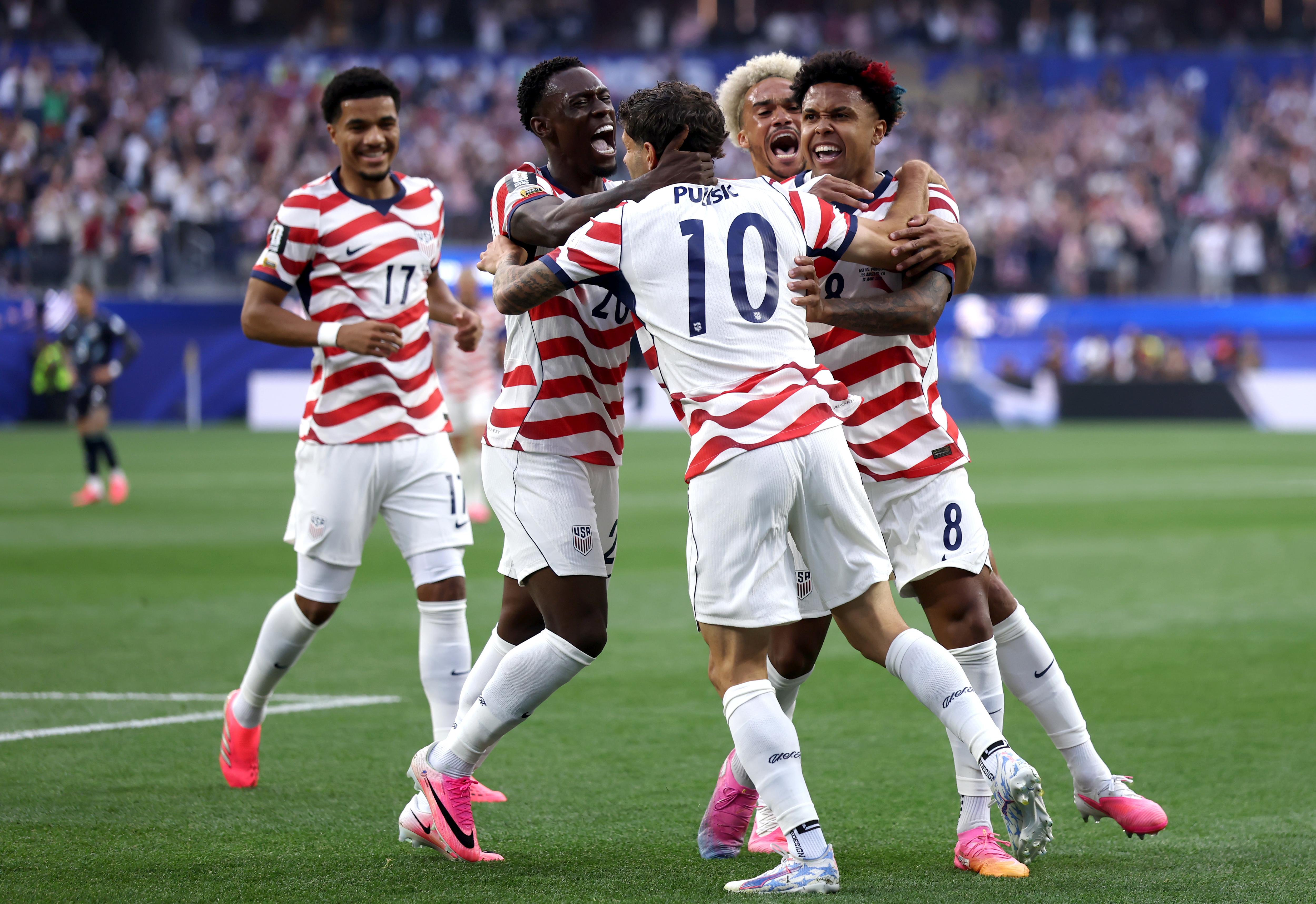 USMNT 4-0 Paraguay: Tyler Adams, Pulisic Shine in Commanding World Cup Opener