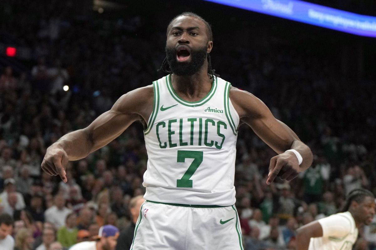 Jaylen Brown Attraction Sparks Trade Rumors to Hawks, Rockets, Blazers