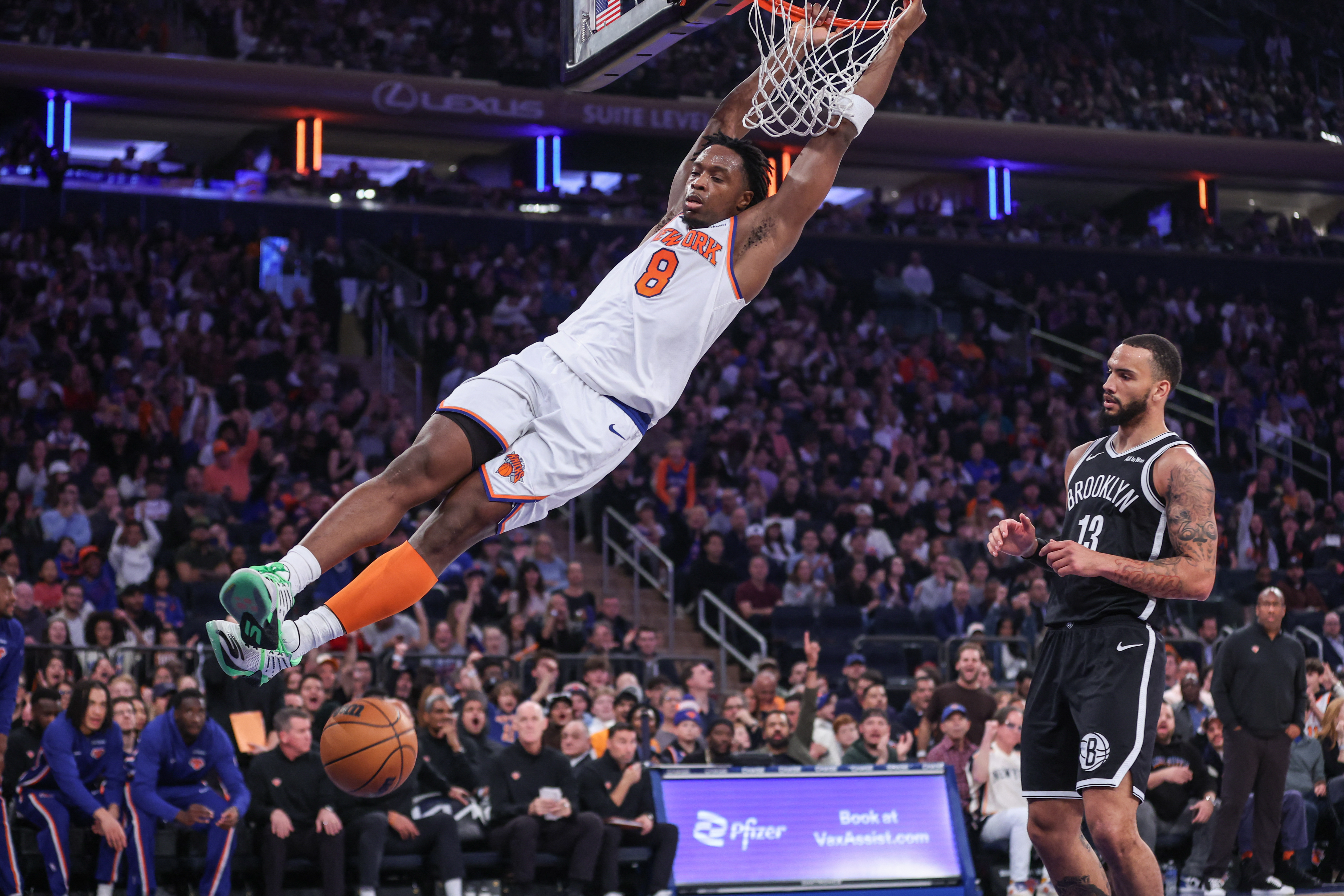 Knicks Complete 29-Point Comeback in Game 4 to Take 3-1 Finals Lead Over Spurs