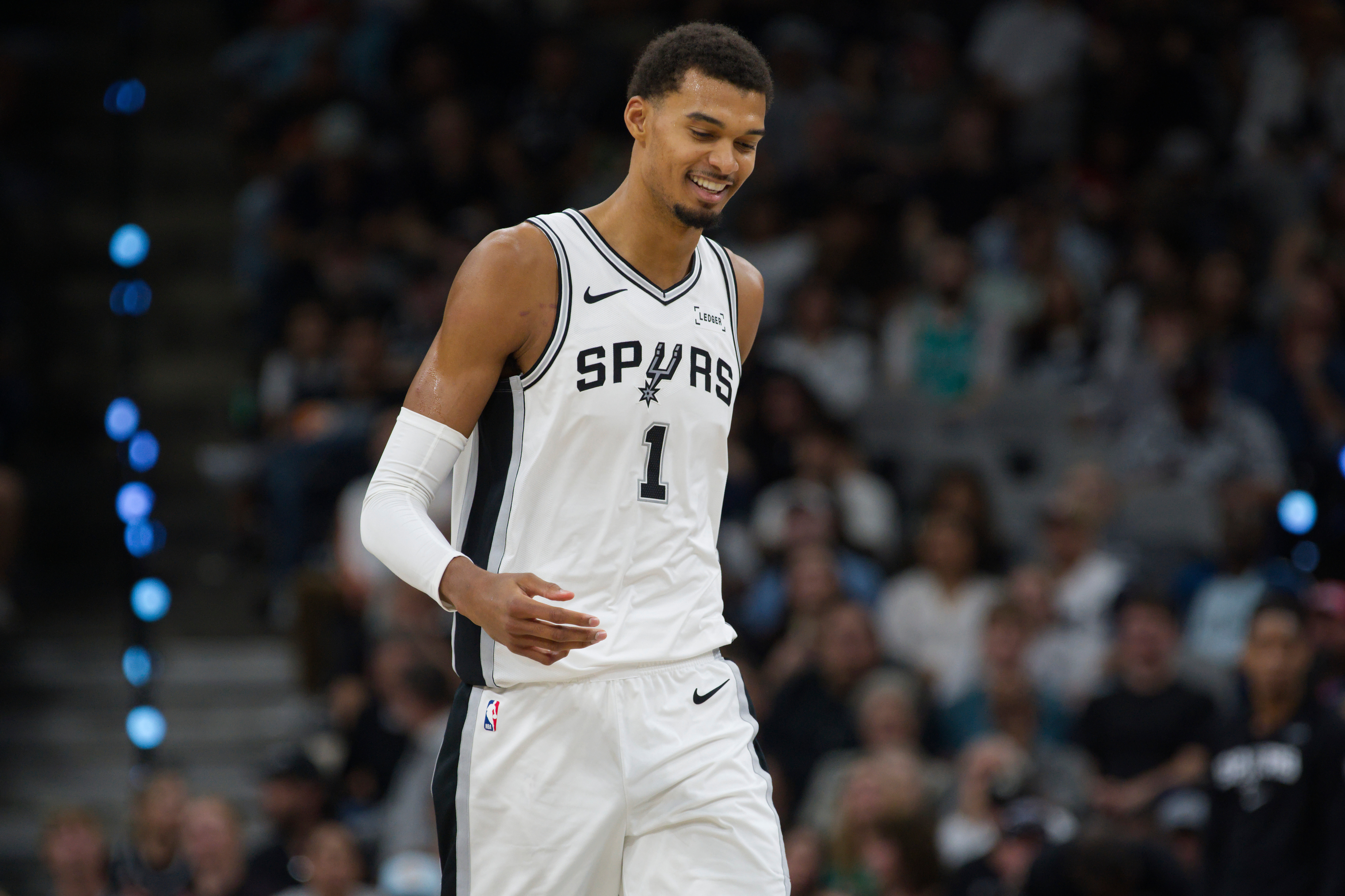 Wembanyama Defiant as Spurs Face 3-1 Series Deficit in NBA Playoffs