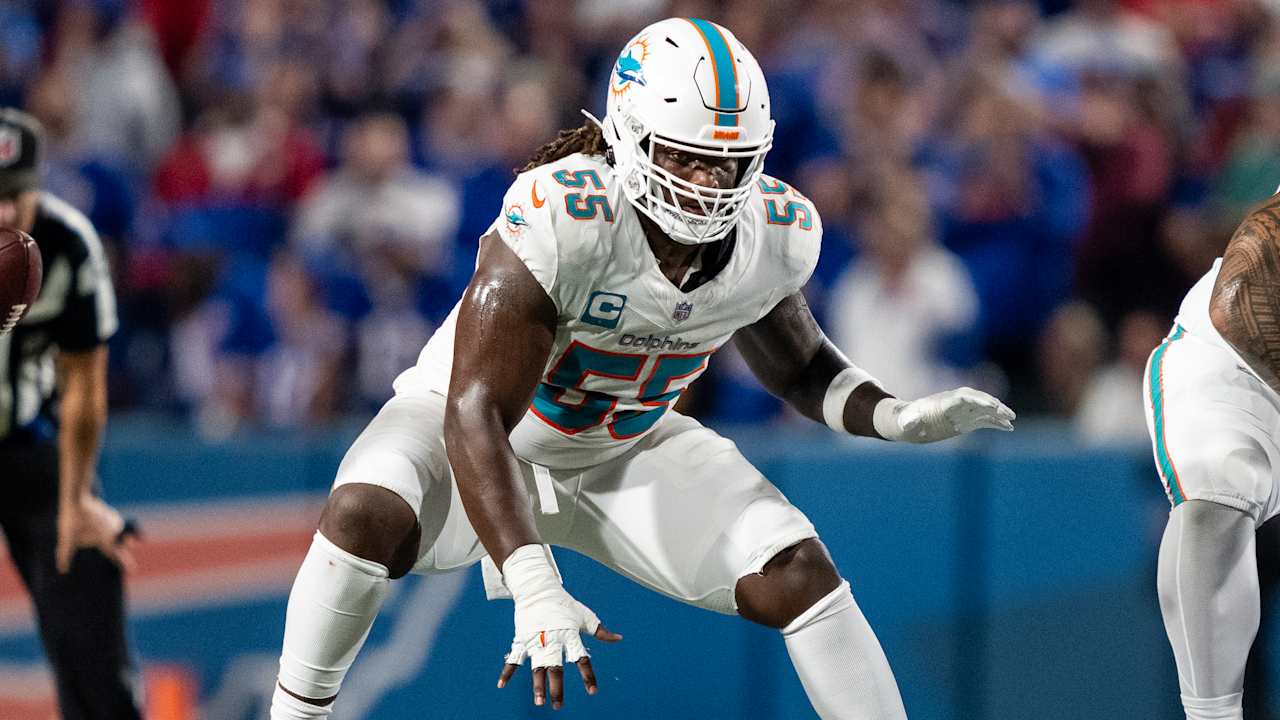 Dolphins' Aaron Brewer Shook by Jaylen Waddle Trade, Shifts Focus to Rebuild