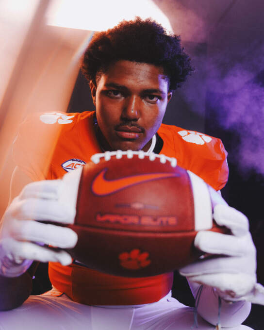 NFL Teams Split on T.J. Parker and Akeem Mesidor’s First-Round Prospects