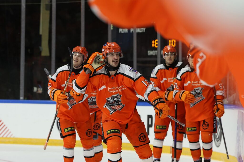 Steelers Roll to 6-0 Shutout, Greenfield Breaks Record in Final Berth