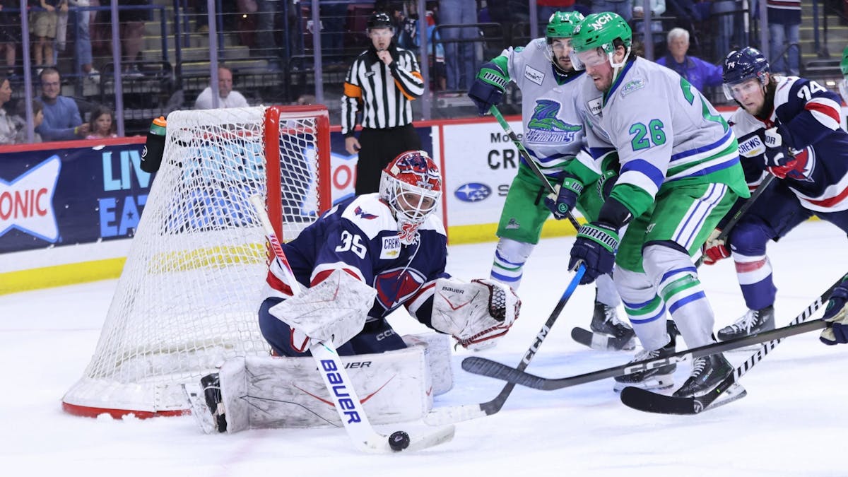 Stingrays Top Blades, 3-1, in Game 4 Behind Eisele, Moore